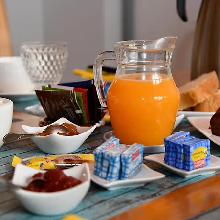 Alojamento de Acomodação e Pequeno-almoço D’hôtes Any-jean Louis à