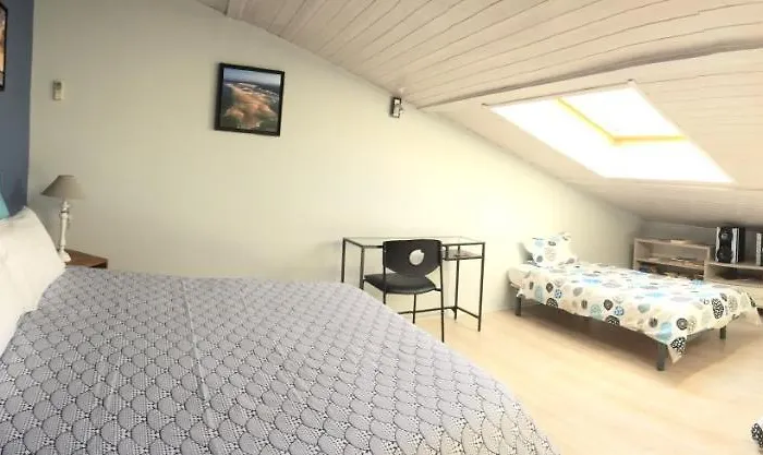 D'hotes Any-jean Louis A Bed & Breakfast