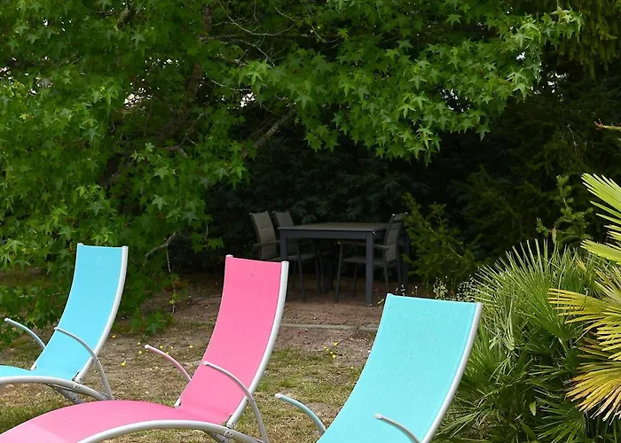 D'hotes Any-jean Louis A Bed & Breakfast 3*